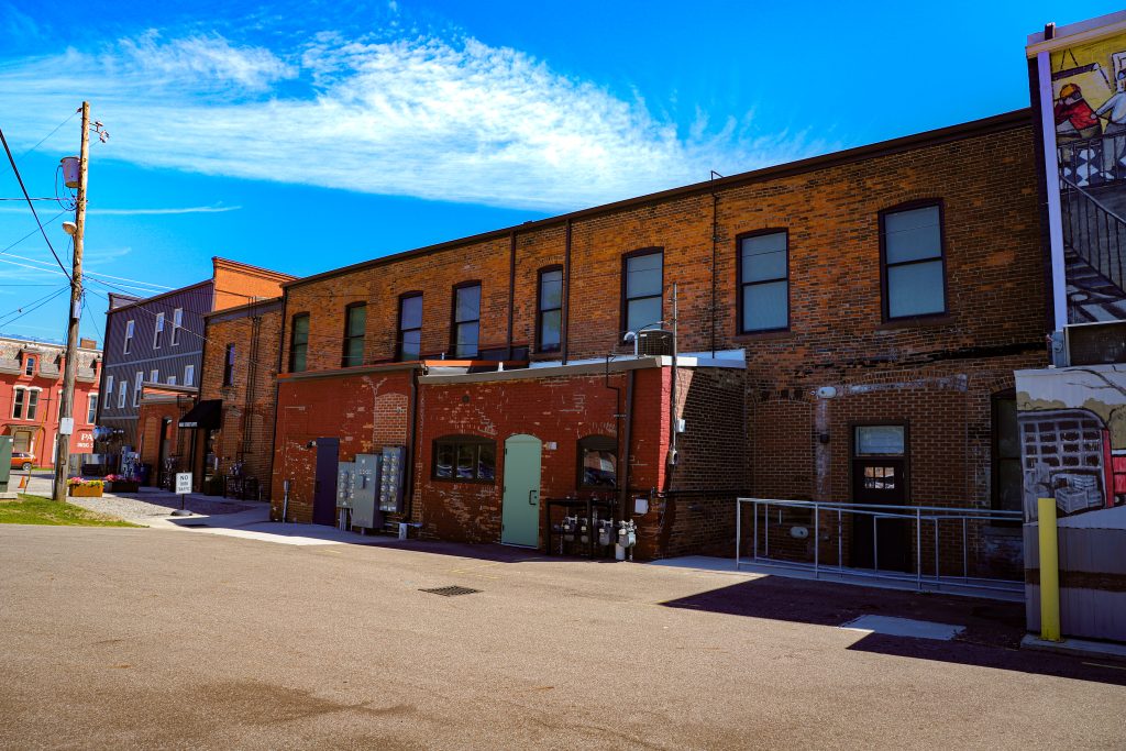 PEABODY AND BSLOFTS REAR 2022-16